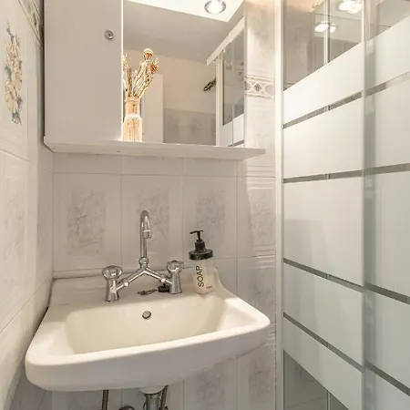 Apartment Korina August Opportunity